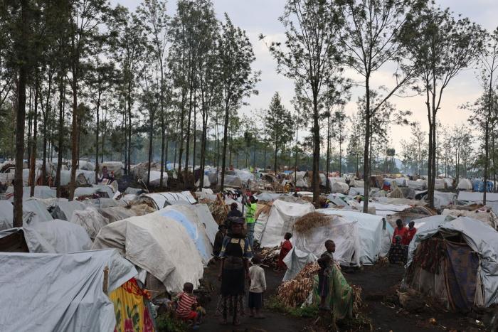 One of the many sites for internally displaced people that have sprung up in North Kivu where 1.2 million people have been forced to flee their homes since March 2022. © UNHCR/Blaise Sanyila