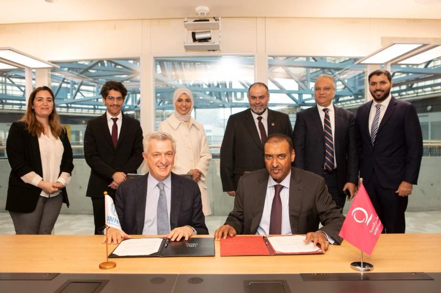 UN High Commissioner for Refugees, Filippo Grandi meets with Qatar Charity Chairman, H.E Sheikh Hamad Bin Nasser Al Thani during the signing ceremony at UNHCR headquarter in Geneva. (in the back, from right to left: Mr. Kalid Aunallah, Director of QC, CEO office, Mr Khaled Khalifa, UNHCR Representative to the Gulf Cooperation Council Countries, H.E. Yousef bin Ahmed Al-Kuwari, QC CEO, HE Dr Hend Abdalrahman Al-Muftah, the Permanent Representative of Qatar to the United Nations Office at Geneva, Mr. Ahmed Sa