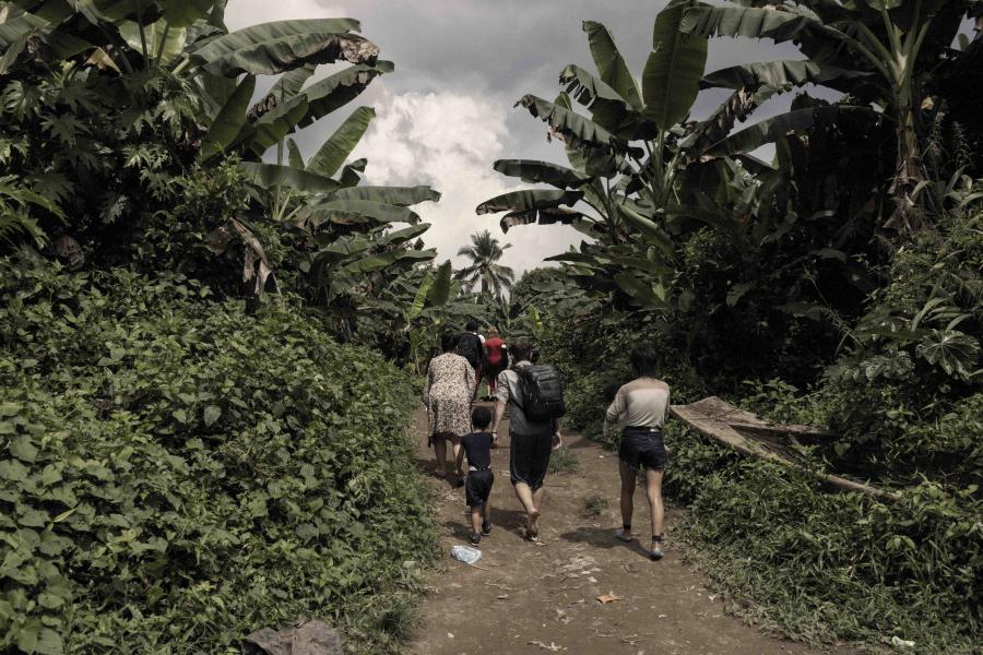 Panama. Refugees and migrants brave hazardous jungles of Darien Gap on their way north 